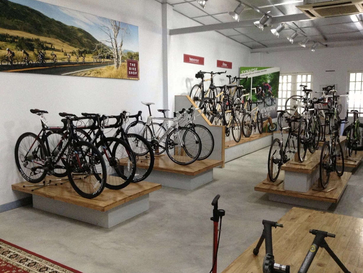 Setting the Right Price: A Guide to Competitive and Fair Repair Service Costs